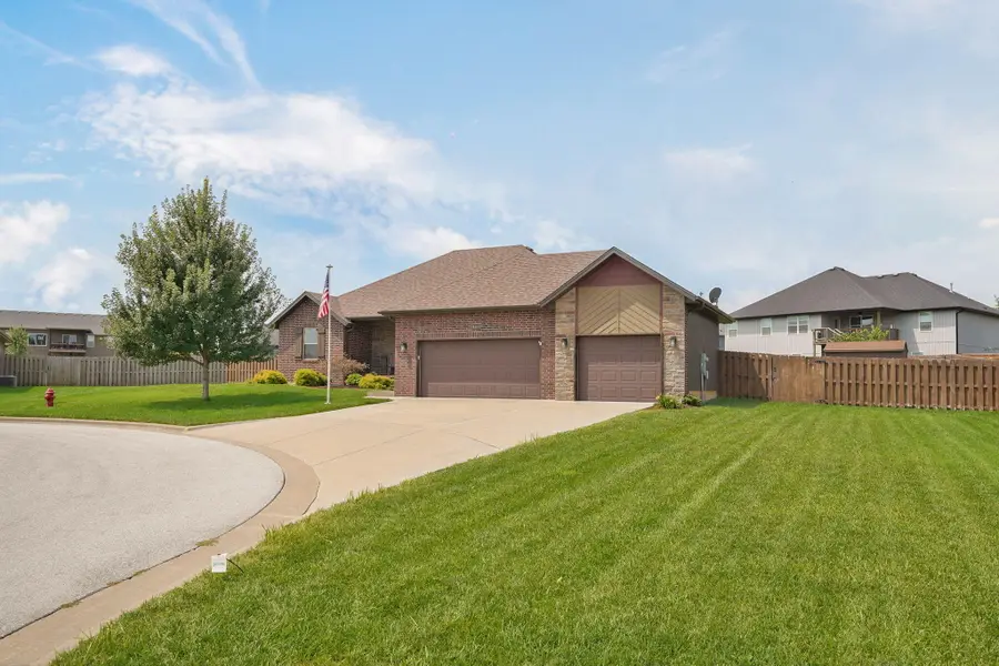 4411 Florence Avenue, Ozark, MO 65721 - #2