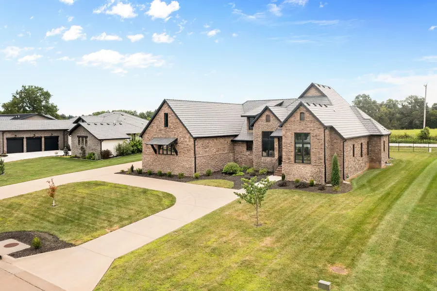 3958 E Dunrobin Drive, Springfield, MO 65809 - #3