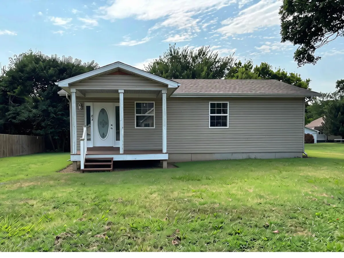 813 S Hazel Street, Mount Vernon, MO 65712 - #1