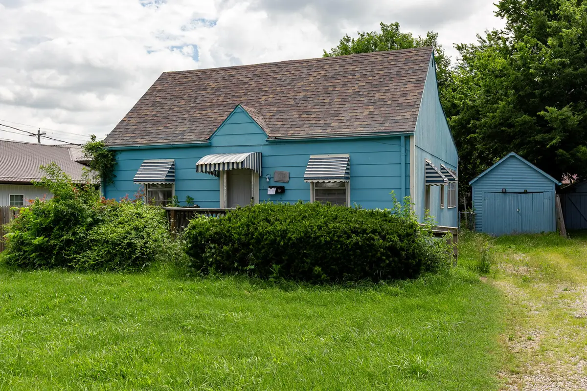 1210 S Market Street, Mount Vernon, MO 65712 - #1