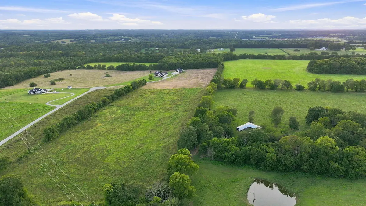 4597 S Farm Road 115, Brookline, MO 65619 - #1