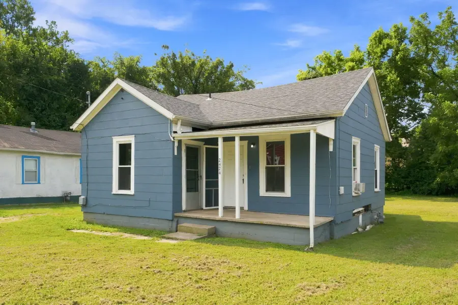 2424 W Elm Street, Springfield, MO 65806 - #2