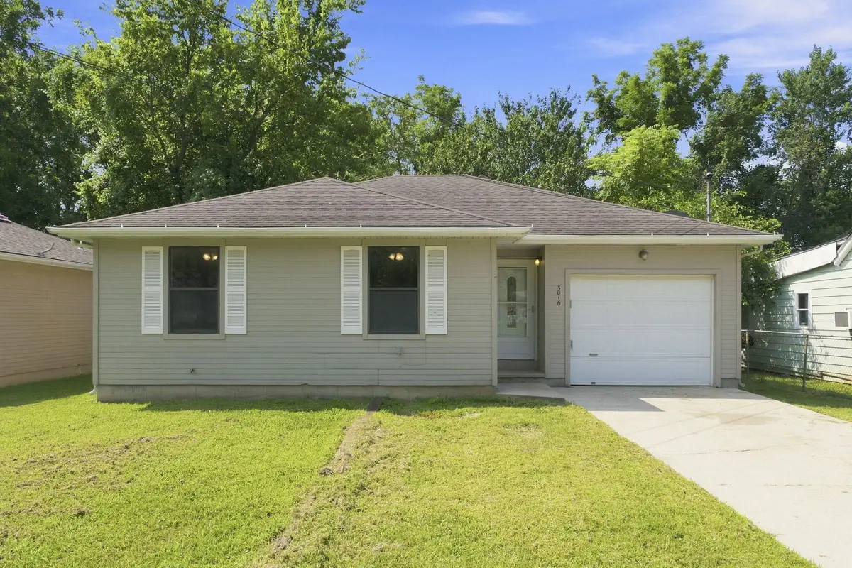 3016 W Hovey Street, Springfield, MO 65802 - #1