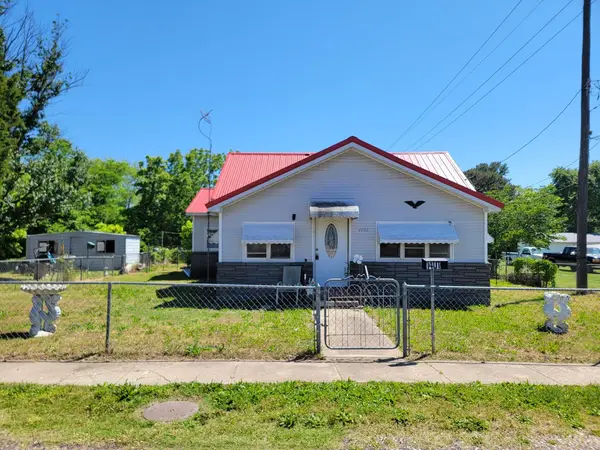 1401 E Broadway Street, Monett, MO 65708