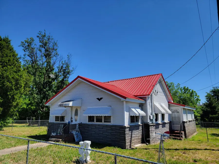 1401 E Broadway Street, Monett, MO 65708 - #3