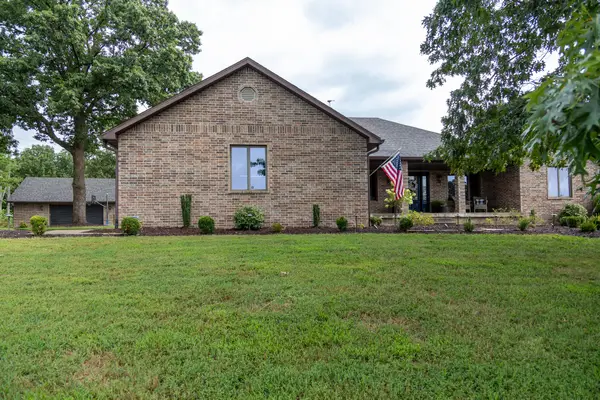 28410 Stone Ridge Circle, Warsaw, MO 65355