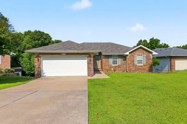 3333 S Lakeside Avenue, Springfield, MO 65804