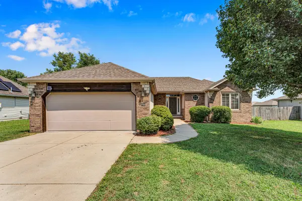 700 N Lexington Avenue, Republic, MO 65738