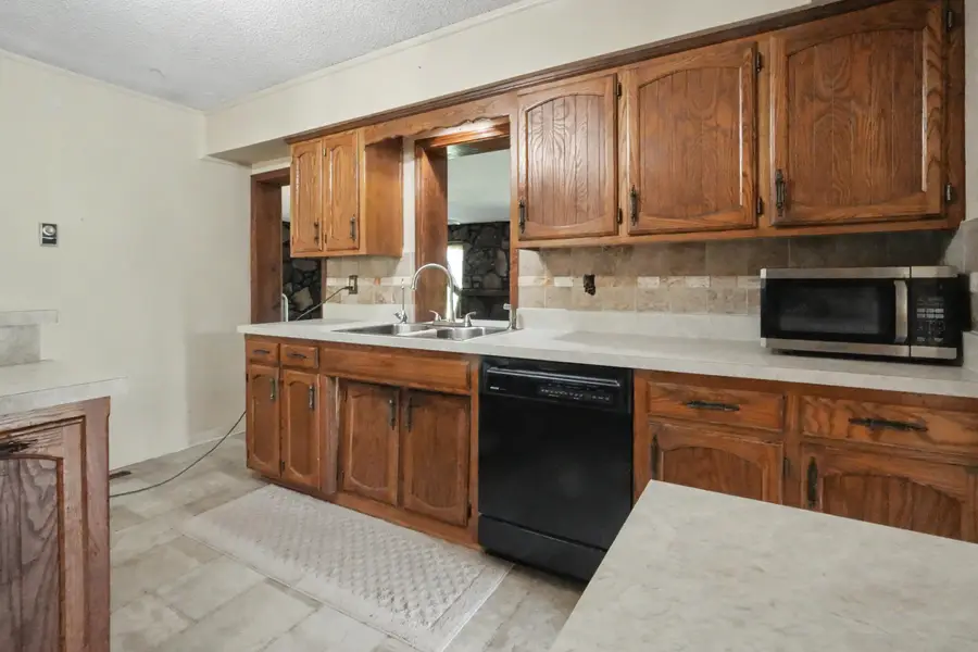 1114 Vermule Road, Billings, MO 65610 - #3