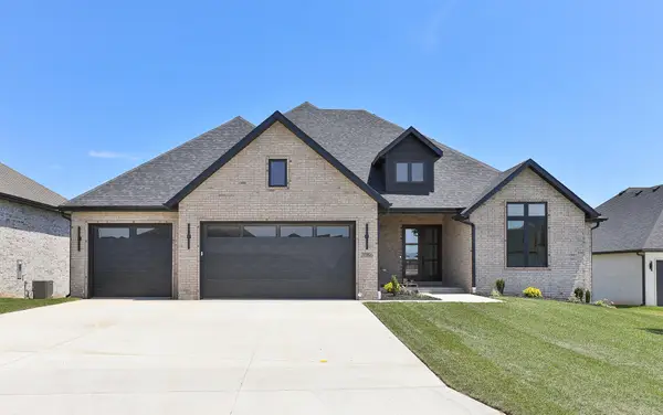 2066 N Unbridled Court, Springfield, MO 65802