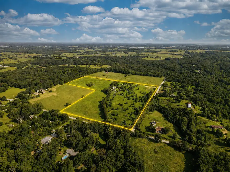 000 E Division East Street, Strafford, MO 65757 - #3