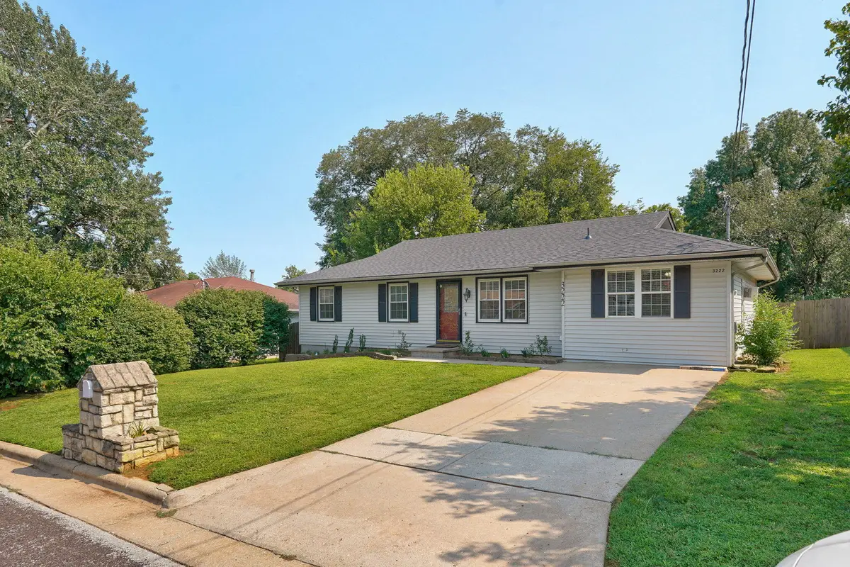 3222 W Olive Street, Springfield, MO 65802 - #1