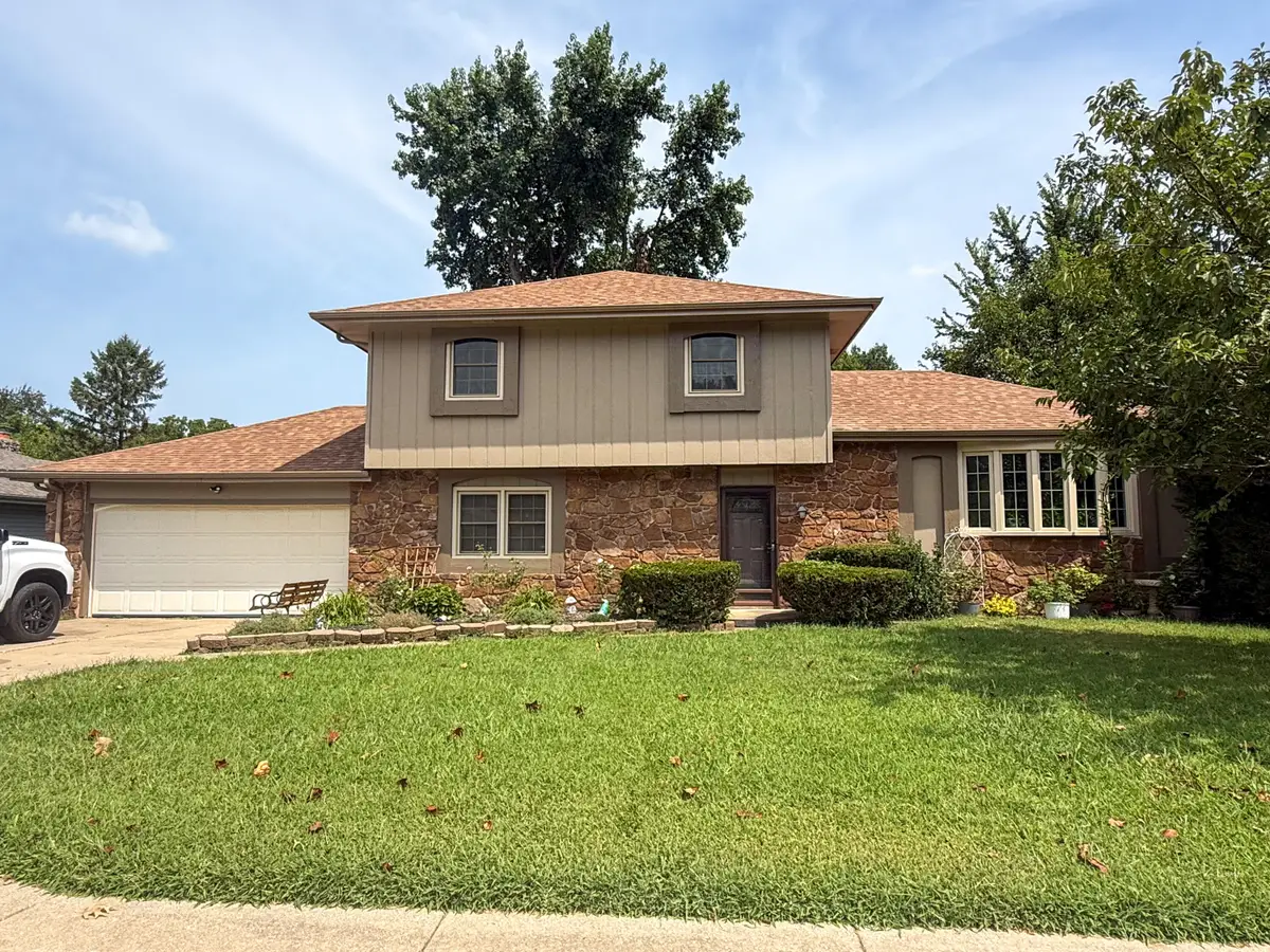723 E Highpoint Street, Springfield, MO 65810 - #1