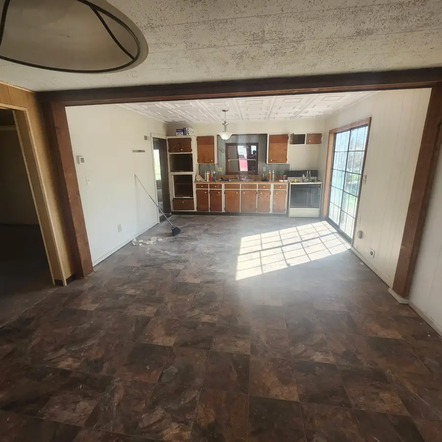 201 Barber Street, Greenfield, MO 65661 - #3