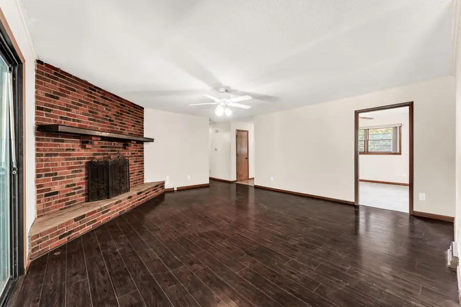 1543 E Glenwood Street, Springfield, MO 65804 - #3