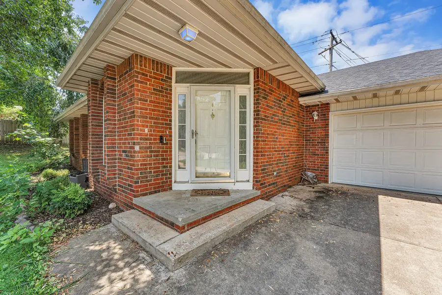 433 S Devonshire Street, Nixa, MO 65714 - #3