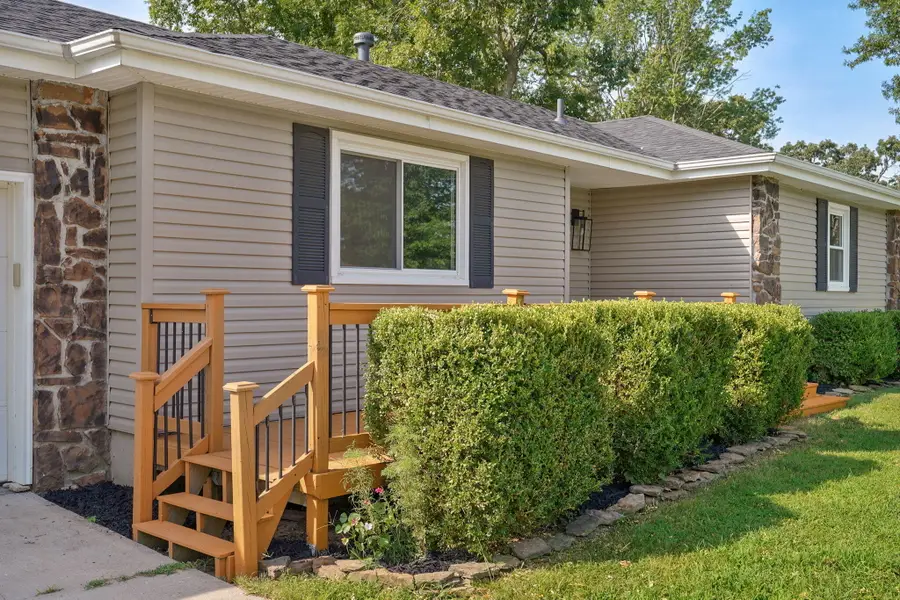 4018 W Dahlia Drive, Battlefield, MO 65619 - #3