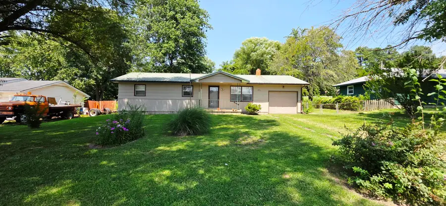 831 Shaffer Street, Marshfield, MO 65706 - #2
