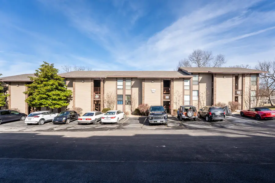 180 Lake Club Drive #8, Branson, MO 65616 - #3