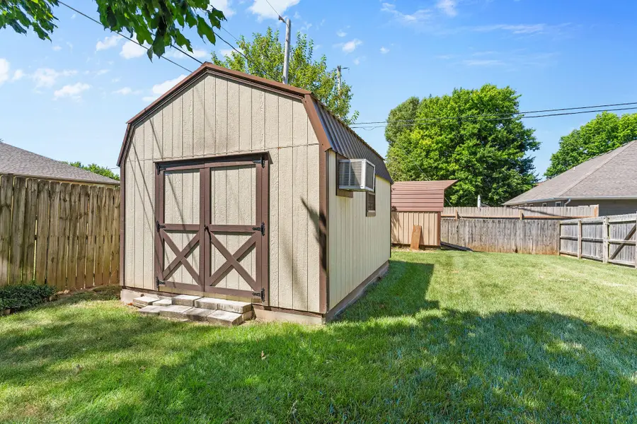 3676 W Kingsley Street, Springfield, MO 65807 - #3