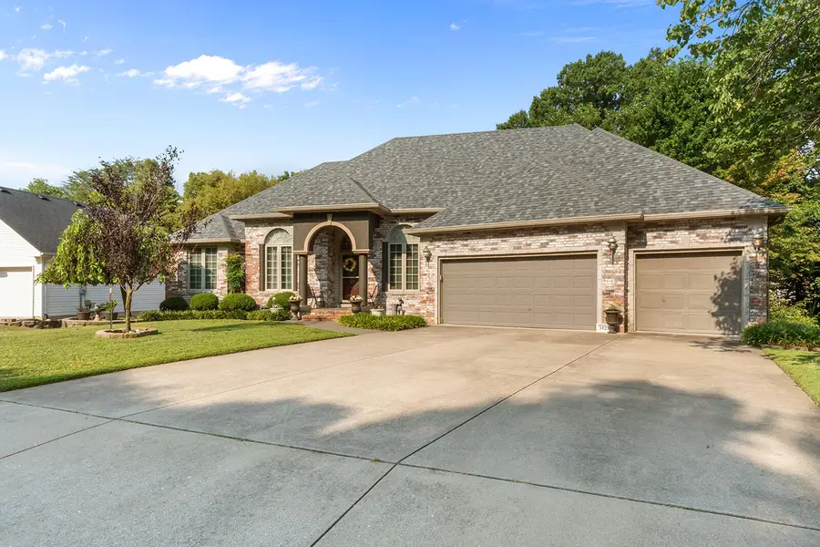 5125 S Chatsworth Avenue, Springfield, MO 65810 - #3