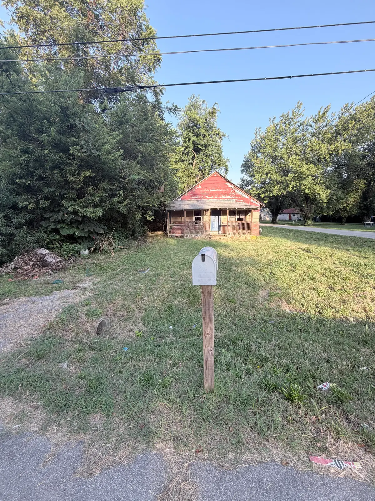 1847 N Hillcrest Avenue, Springfield, MO 65802 - #1