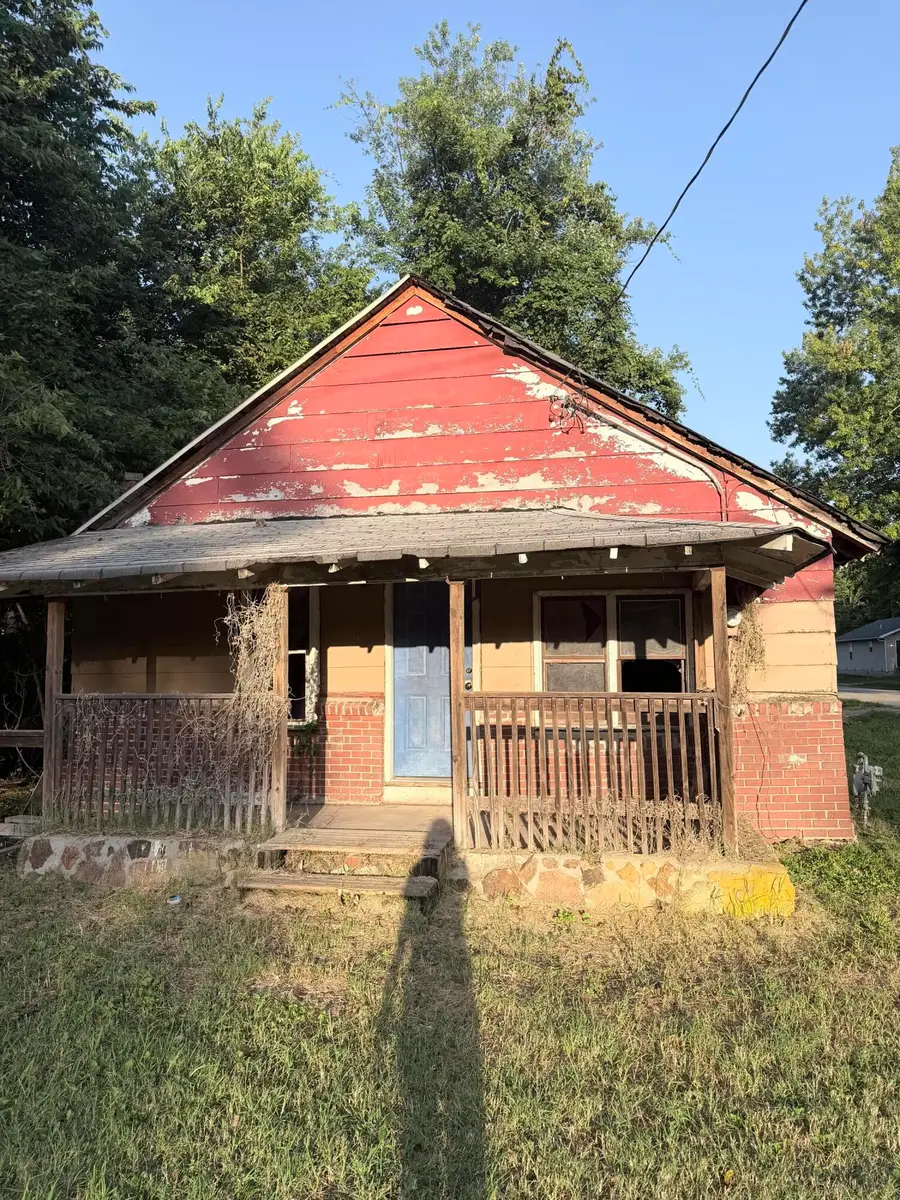 1847 N Hillcrest Avenue, Springfield, MO 65802 - #3