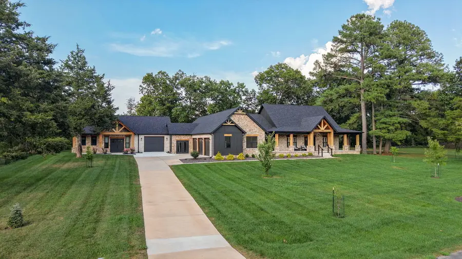 781 Seven Pines Drive, Chestnutridge, MO 65630 - #3