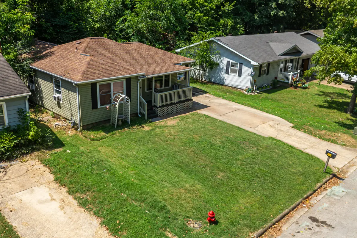621 Eiserman Avenue, Branson, MO 65616 - #1