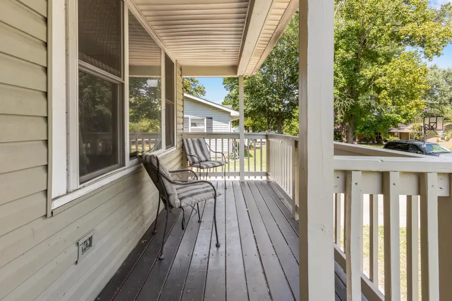 621 Eiserman Avenue, Branson, MO 65616 - #2