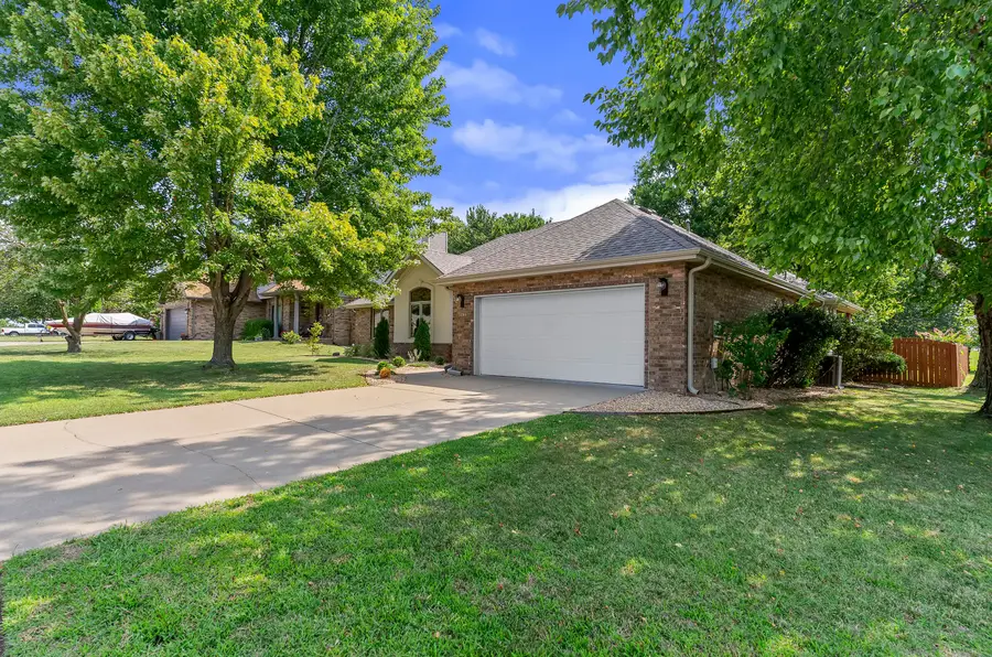 5788 S Nettleton Avenue, Springfield, MO 65810 - #2