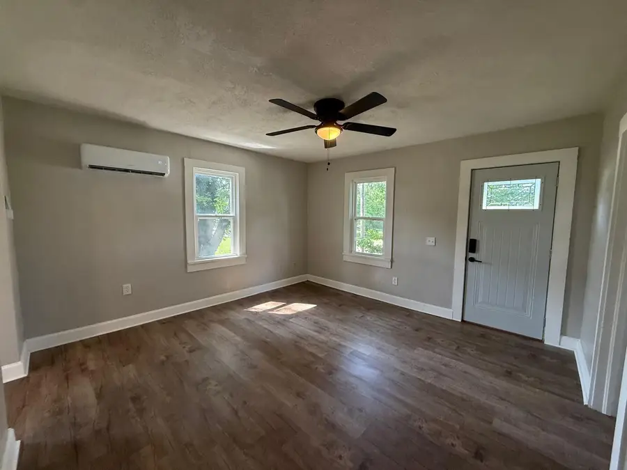 502 E Locust Street, Stockton, MO 65785 - #2
