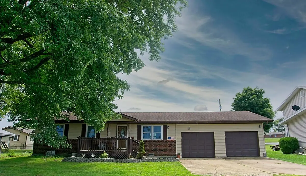 103 E Willow Street, Mansfield, MO 65704 - #1