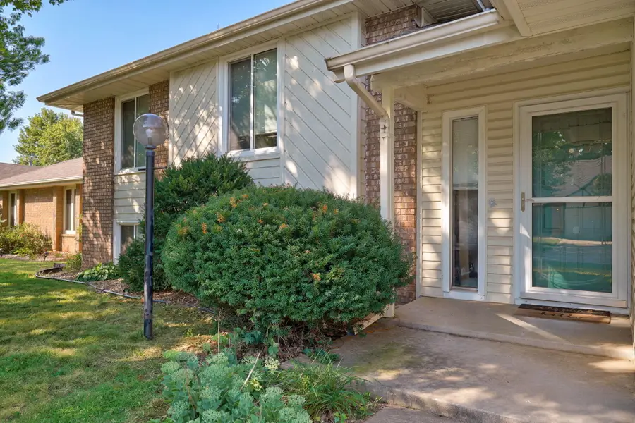 3515 S Kings Avenue, Springfield, MO 65807 - #3