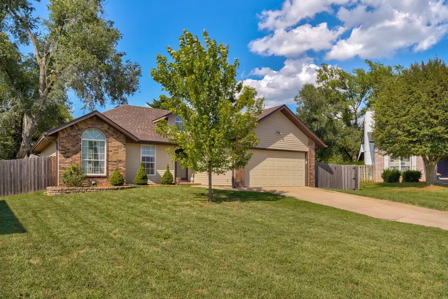 4019 W Watkins Street, Springfield, MO 65802 - #3