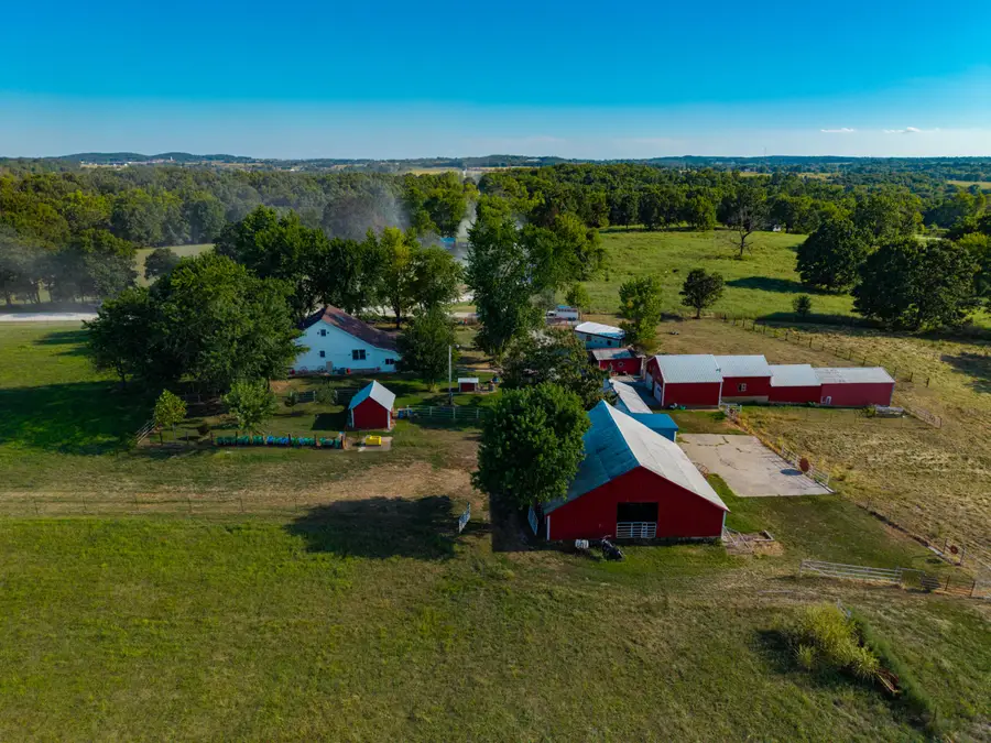 10763 E Red Springs Rd Road W, Mountain Grove, MO 65711 - #2