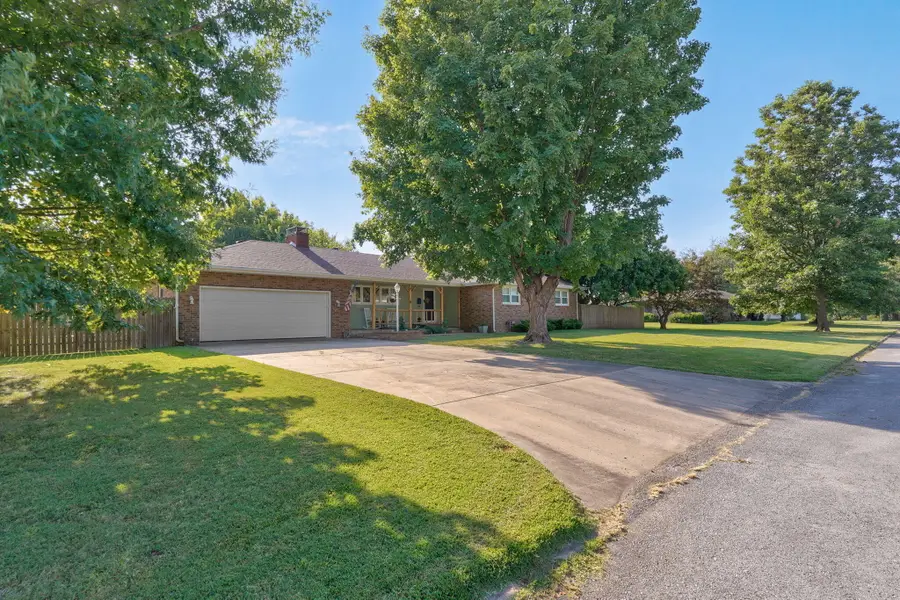 508 S Cherry Street, Stockton, MO 65785 - #2