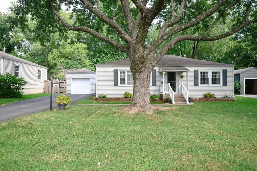 2370 S Luster Avenue, Springfield, MO 65804 - #2