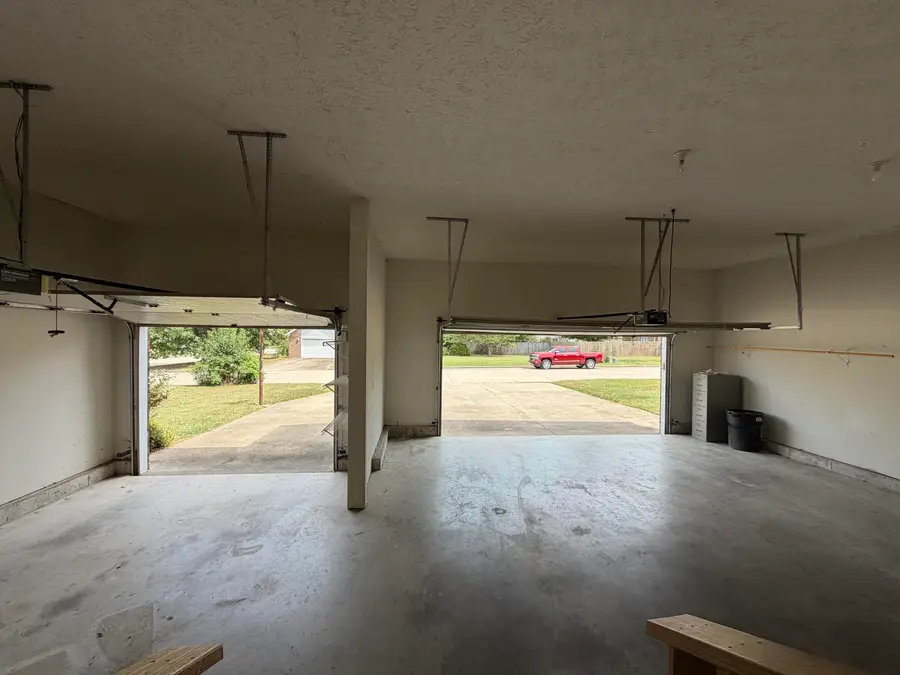 1661 N Main Avenue, Bolivar, MO 65613 - #2