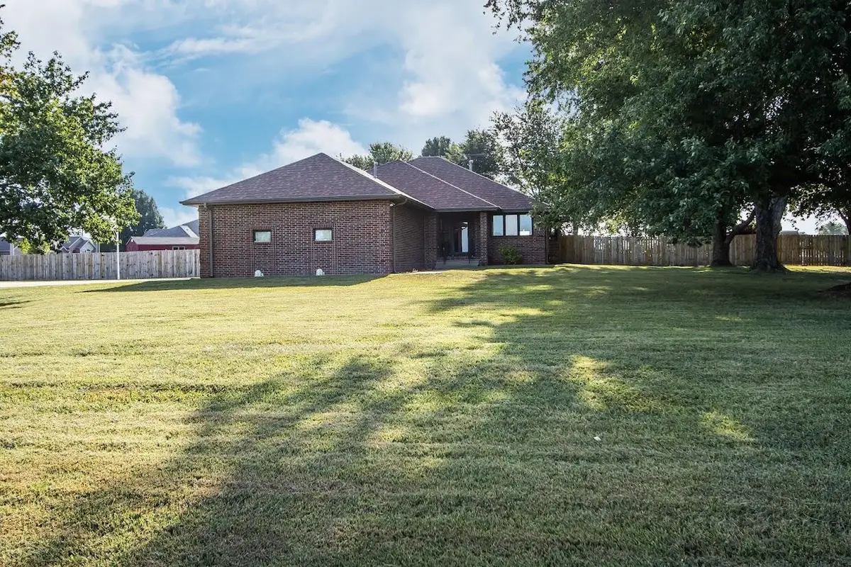 1002 S Hunt Road, Willard, MO 65781 - #1