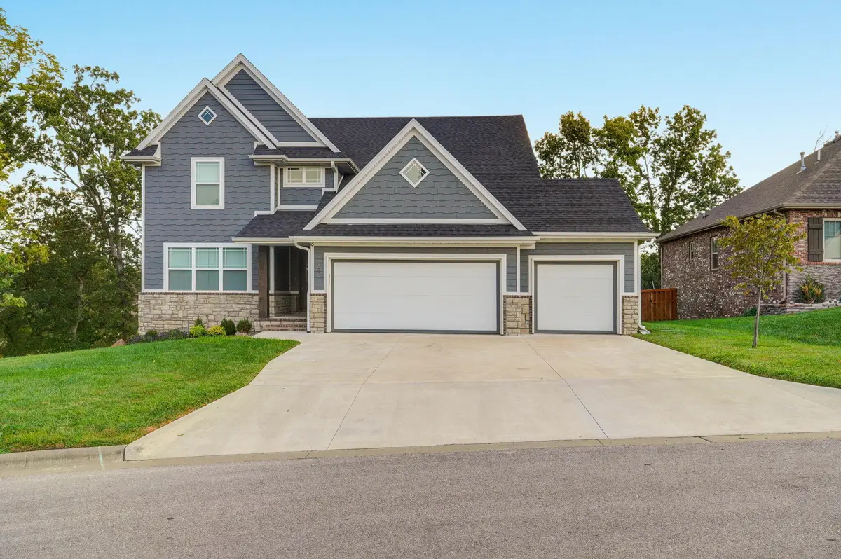 855 E Ashford Avenue, Nixa, MO 65714 - #1