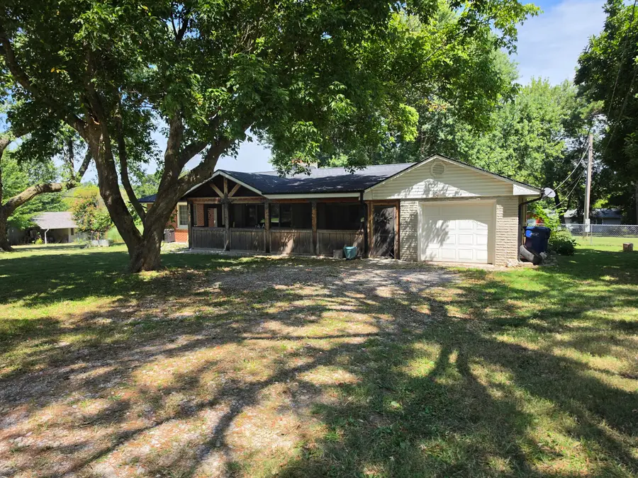 200 N Maple Street, Mansfield, MO 65704 - #2