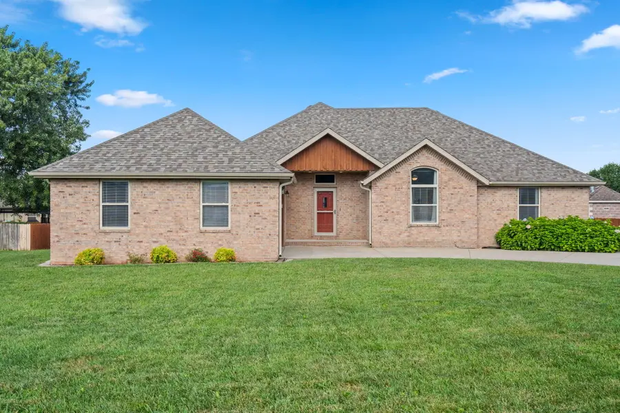 424 Columbine Street, Rogersville, MO 65742 - #2