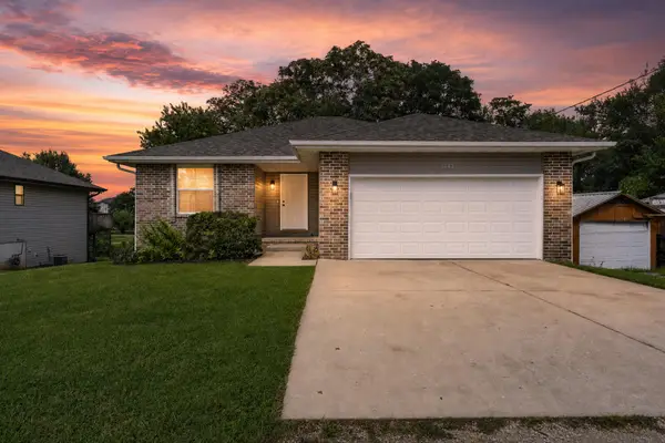 2647 N Fort Avenue, Springfield, MO 65803