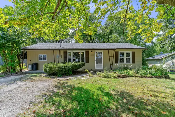 1013 N Albany Avenue, Bolivar, MO 65613