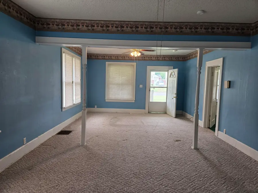 1224 N Broadway Avenue, Springfield, MO 65802 - #2