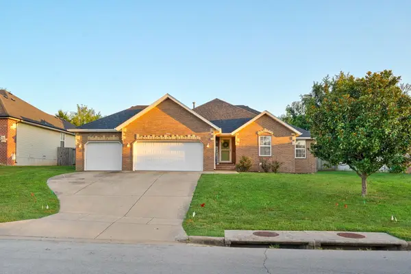3032 W Grandview Street, Springfield, MO 65803