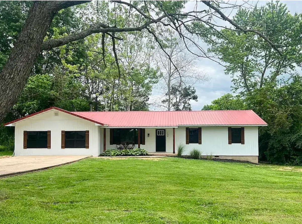 104 N Julie Avenue, Mansfield, MO 65704 - #1