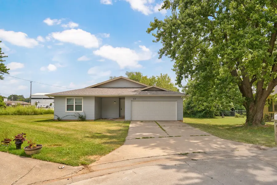515 W Edgewood Street, Springfield, MO 65807 - #3
