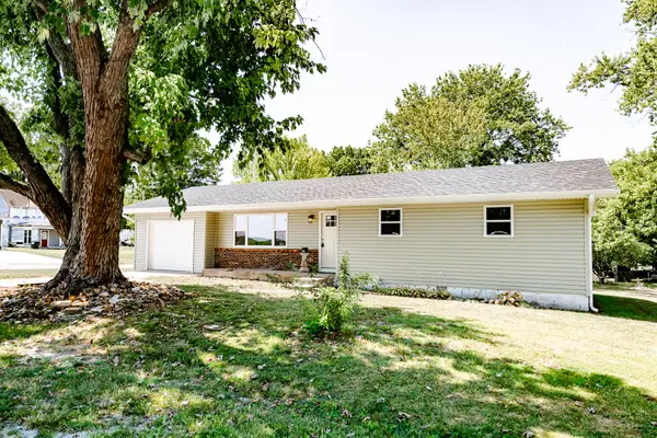 301 N Olive Street, Pierce City, MO 65723
